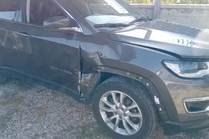 Jeep Compass 1.3 Turbo T4 2WD Limited POCO SINISTR
