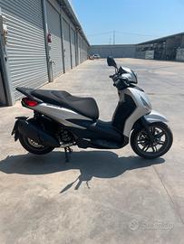 Piaggio Beverly S 300 HPE 2024 ABS ASR 2200 Km