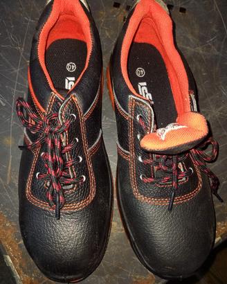 scarpe antinfortunistiche nuove mai usate 