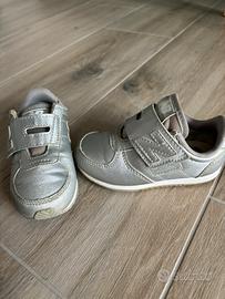 New balance n 23,5 unisex