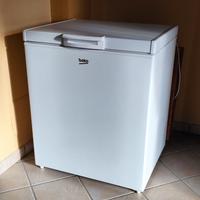 Congelatore Grande a Pozzetto Beko 205 Litri