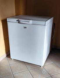 Congelatore Grande a Pozzetto Beko 205 Litri