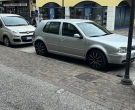 VOLKSWAGEN Golf 4ª serie - 2001