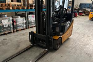 Carrello elevatore Jungheinrich EFG 216