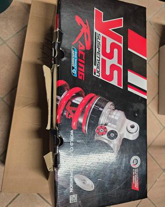 MONO POSTERIORE YAMAHA MT-10 16/20