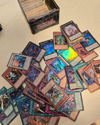 lotto 600 carte yugioh + album