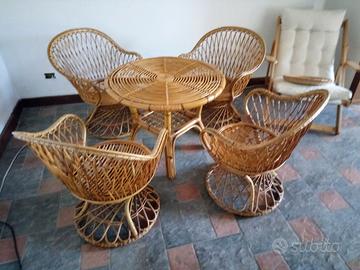 Salottino in vimini vintage