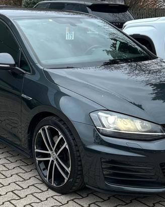 Volkswagen Golf GTD SOLO COMMERCIANTI
