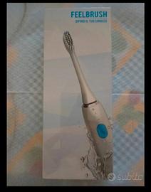 Spazzolino elettrico in confezione originale