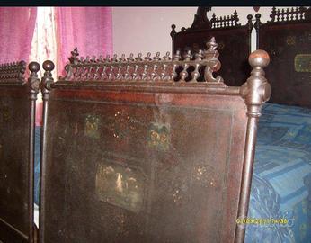 LETTO IN FERRO E MADREPERLA LIBERTY