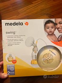 Tiralatte elettrico con due biberon per latte mate