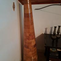 Piantana etnica con foglie di tabacco 