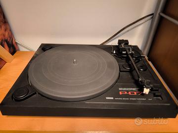Giradischi Yamaha P-07 con testina Stanton 500