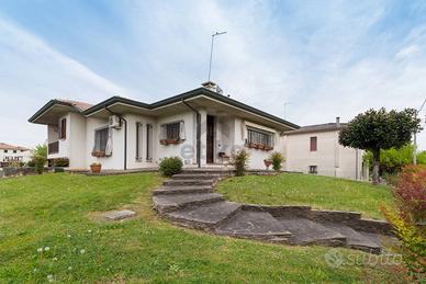 Villa - Carbonera