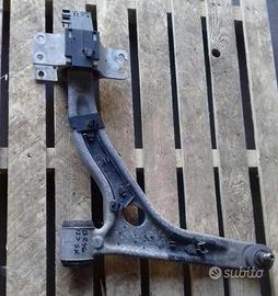 Braccio oscillante + ammortizz. sx CL. B 246 12>