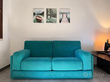 Divano due posti color turchese