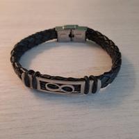 braccialetto con l'infinito