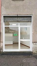 Ufficio disponibile in posizione centrale.