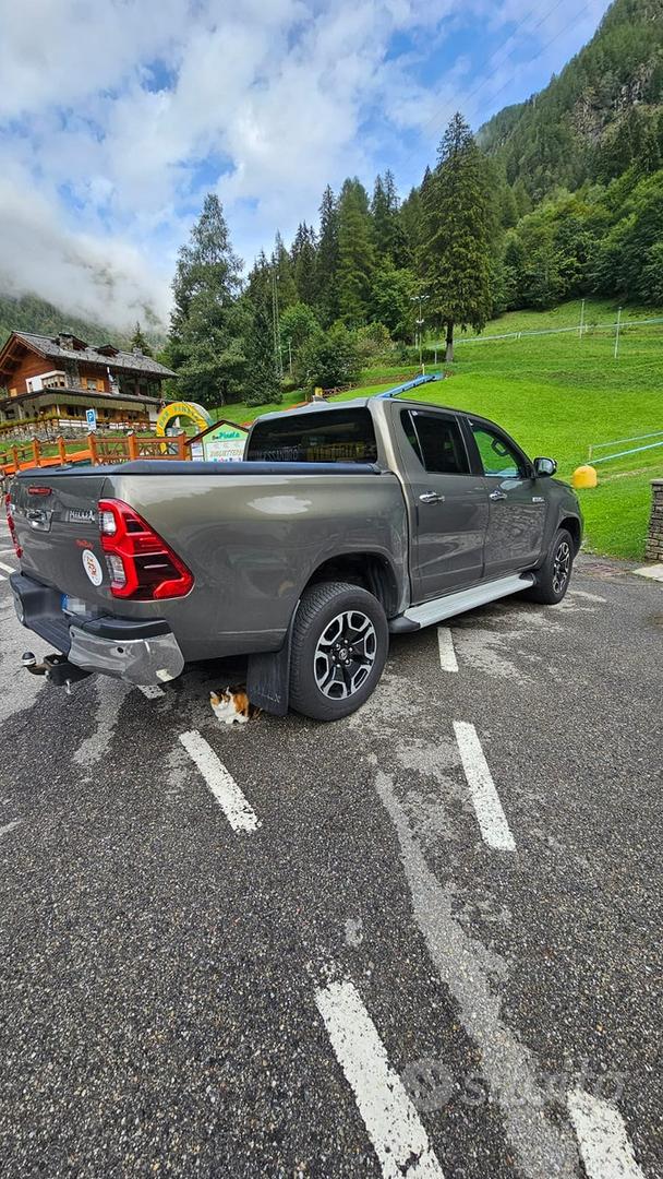 Toyota Hilux 2022 photo 3