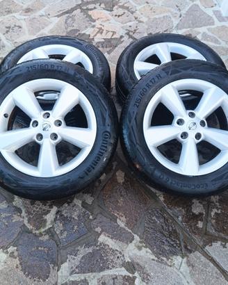 cerchi in lega Nissan Qashqai j10 215/60R17