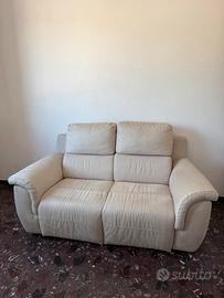 divano due posti poltrone e sofa