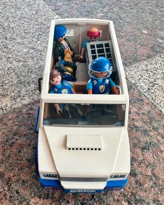 Camionetta della polizia
