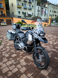 GS 1200 triple black