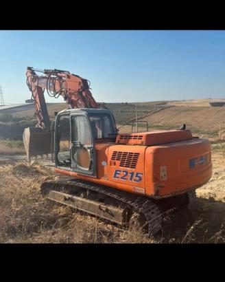 escavatore Fiat  kobelco E 215 evolution  