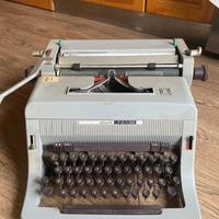 Macchina da scrivere Olivetti Linea 88