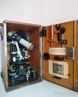 Teodolite di Carl Zeiss Jena D. R. G. M. 1920