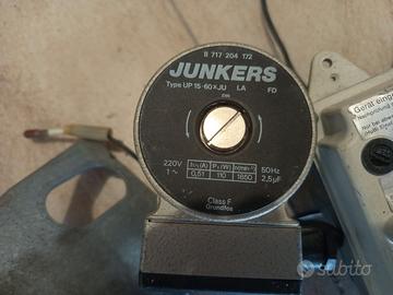 Ricambi caldaia junkers zwr24, pompa 8 717