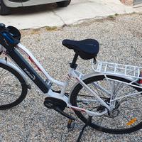 Bici elettrica come nuova