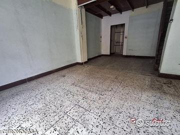 Deposito ad una luce zona centrale