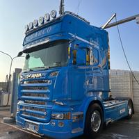 Scania R560