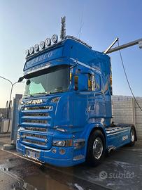 Scania R560