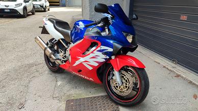 HONDA CBR 600F