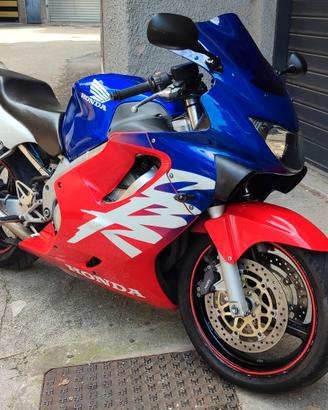 HONDA CBR 600F