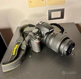 Nikon D3100 + AF-S Nikkor 18-55mm – Kit completo