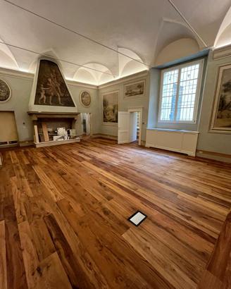 parquet massello di rovere vecchio recuperato