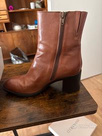 Stivaletti con tacco marroni-Anna Field- numero 40