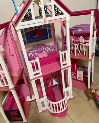 Casa delle barbie vintage con  piscina