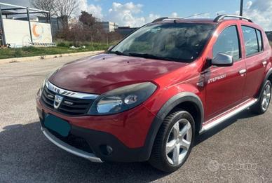 DACIA SANDERO STEPWAY CROSSOVER 1.5 DCI