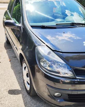 Renault Clio 1.5 dci Le Iene
