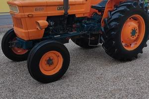 Trattore fiat 640 parafango tondo