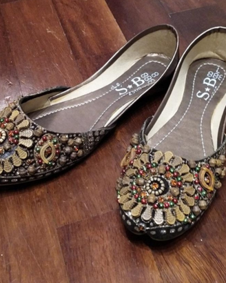 Scarpa in pelle Pakistan
