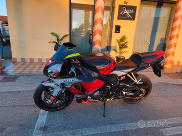 Honda CBR 1000 rr 