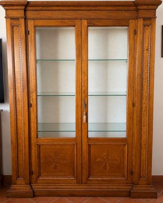 Vetrina in legno massiccio ,nuova