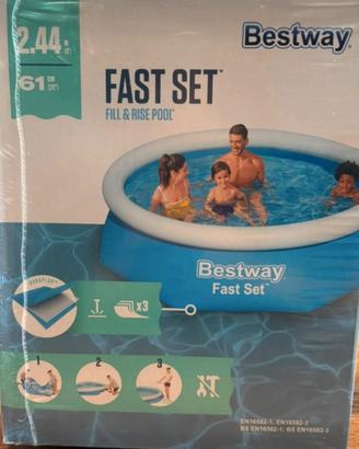 piscina esterna nuova