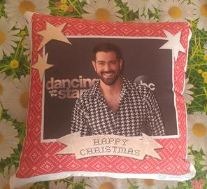 Cuscino Natalizio con Jesse Metcalfe attore