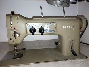 Macchina da cucire necchi 